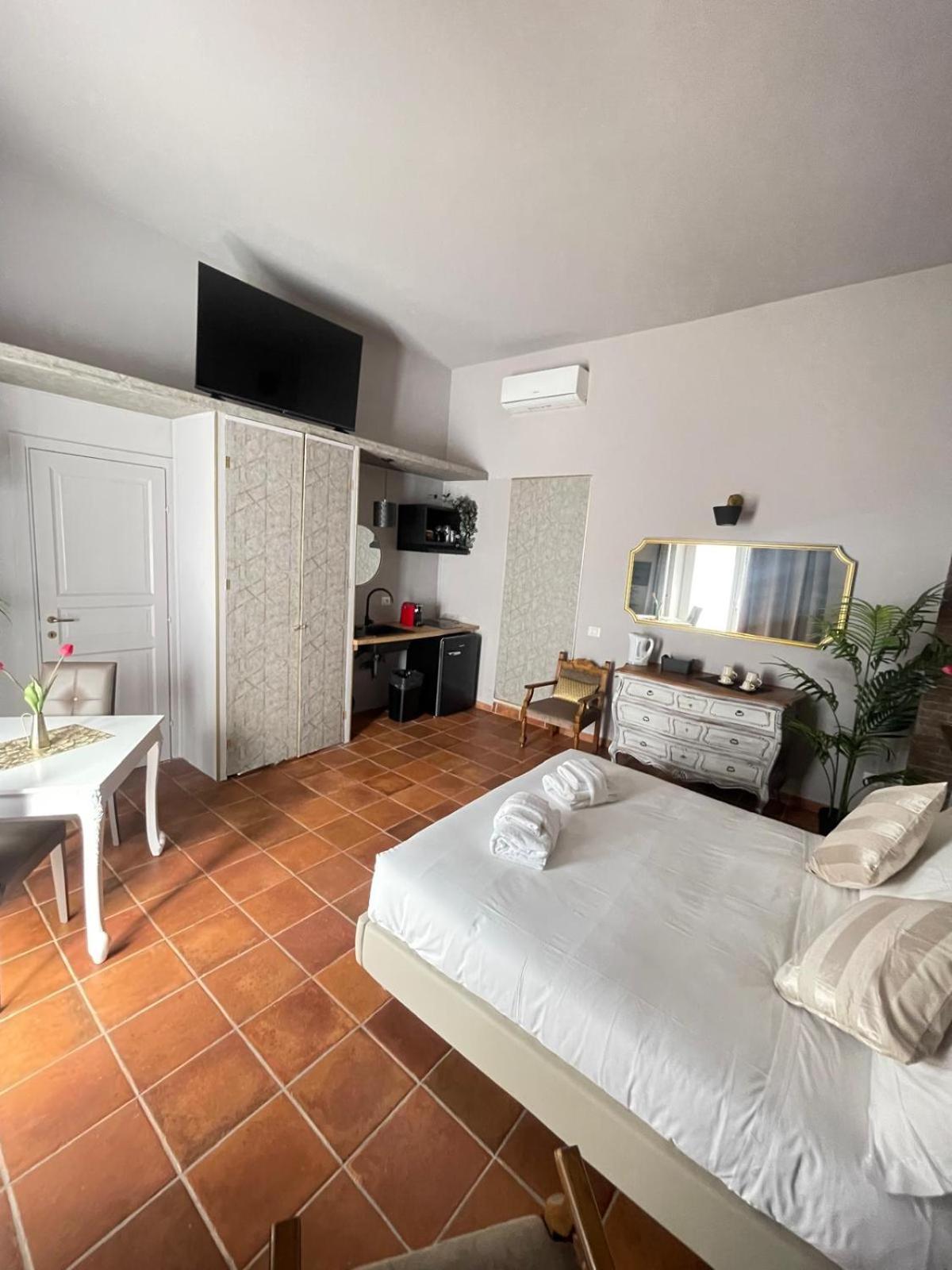 Lucilla'S Suite San Pietro Station Rome Buitenkant foto